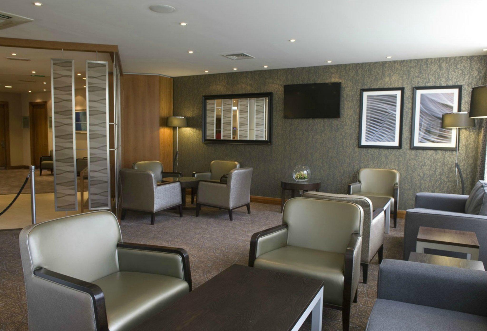 Holiday Inn London-Shepperton By Ihg Exterior photo
