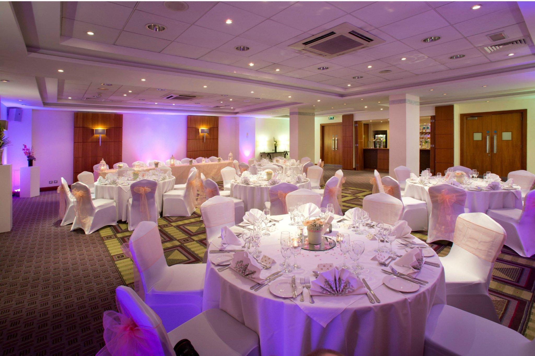 Holiday Inn London-Shepperton By Ihg Exterior photo