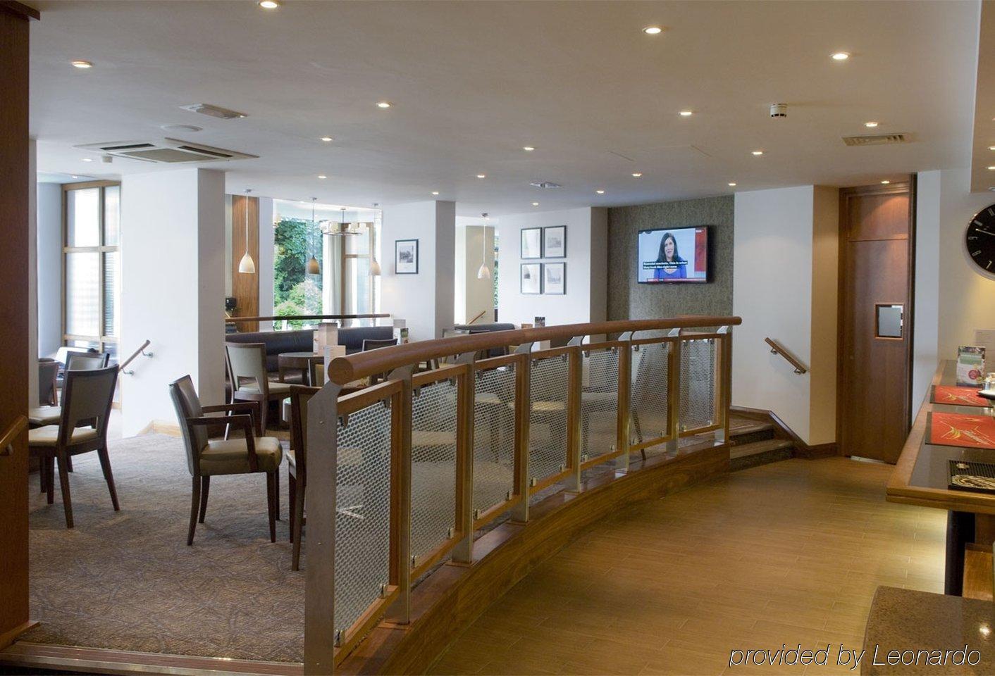 Holiday Inn London-Shepperton By Ihg Restaurant photo